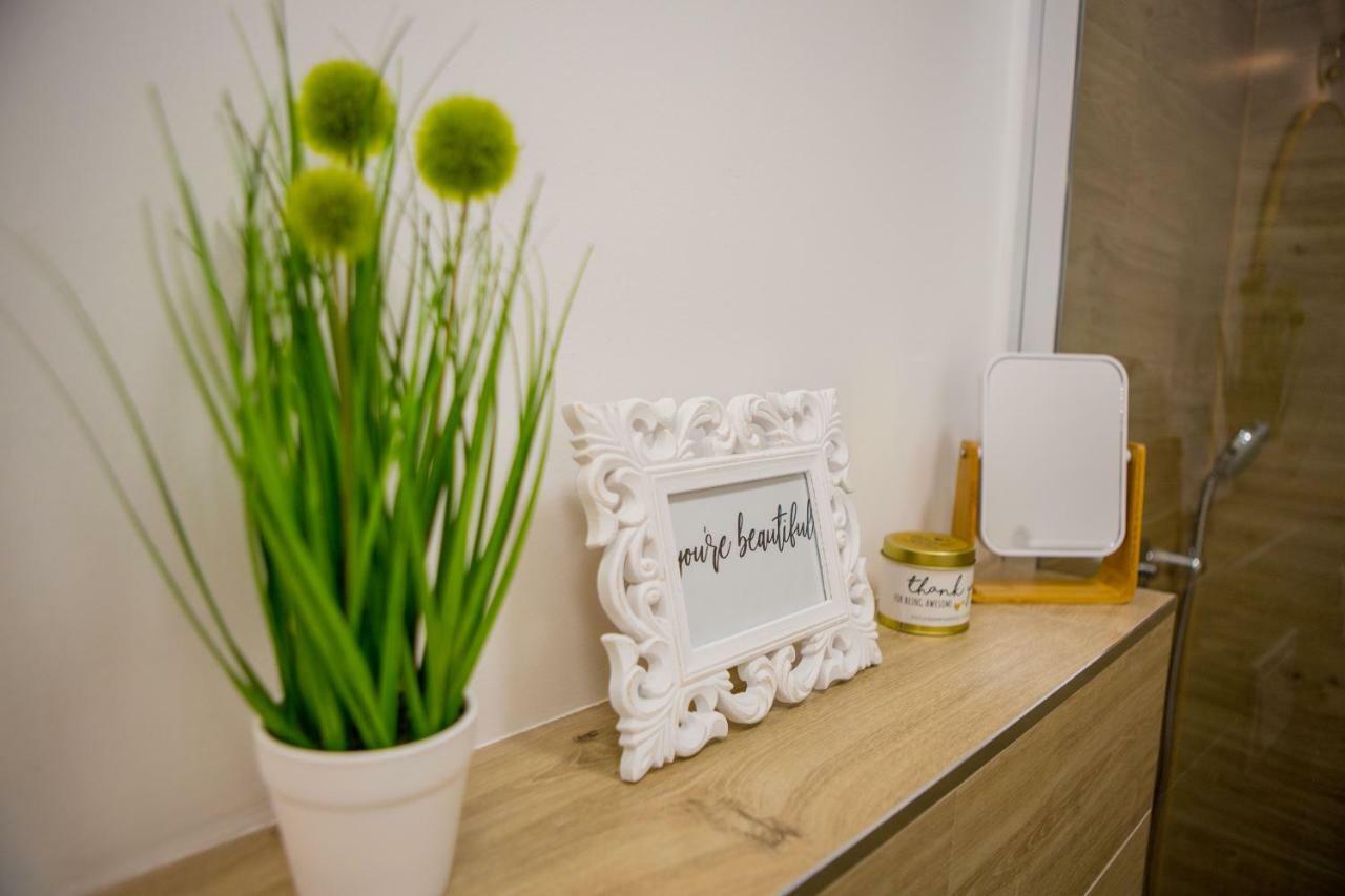 Luxury Urban Villa Apartments With Jacuzzi Split Luaran gambar